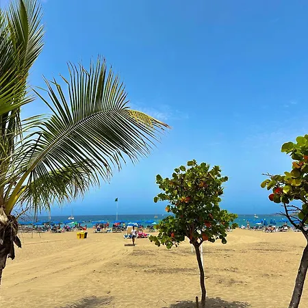 Good Vibes Siam View Апартаменти Адехе