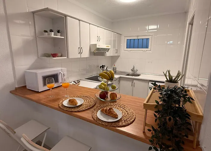 Good Vibes Siam View Апартаменти *